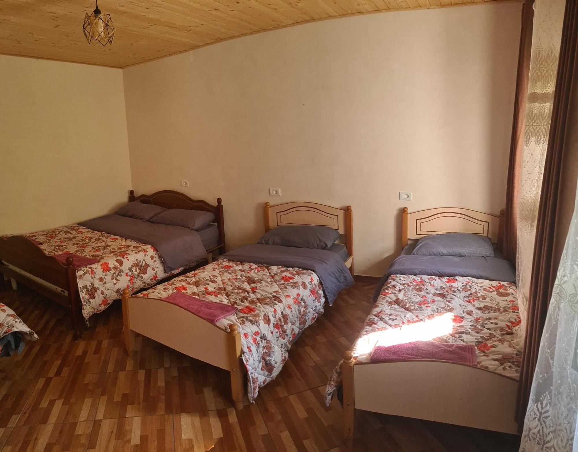 Guest House Emanueli Tropoje Экстерьер фото
